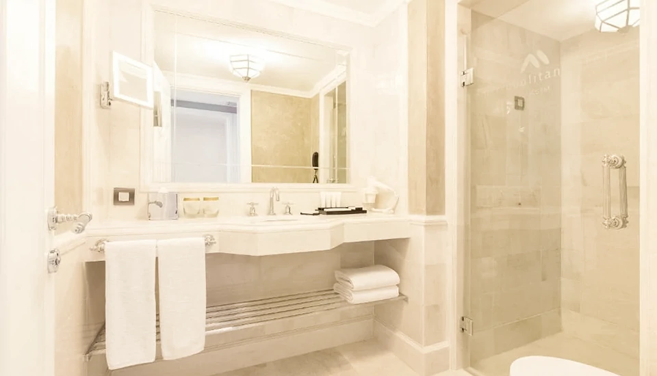 هتل متروپولیتن تکسیم